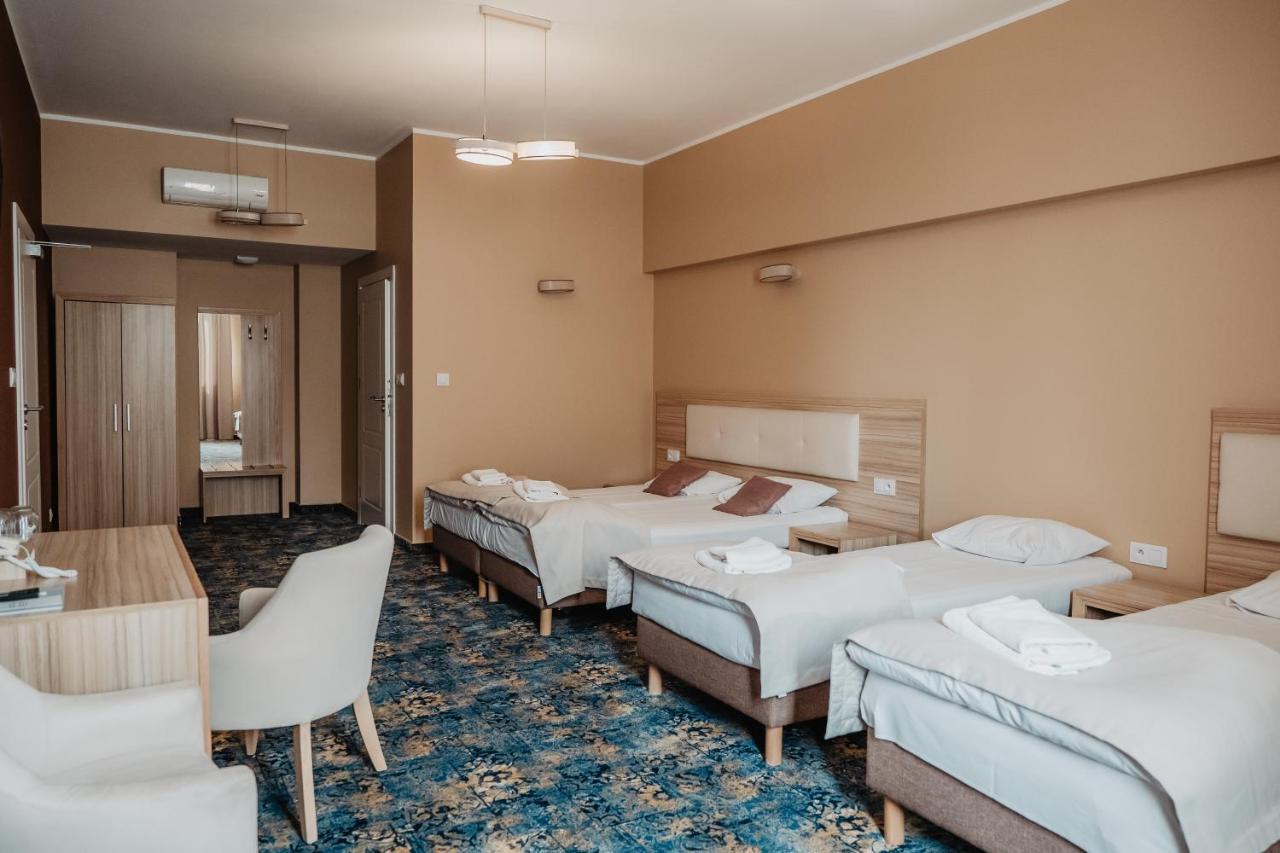 Palac Lacon Kazimierza Wielka Kültér fotó
